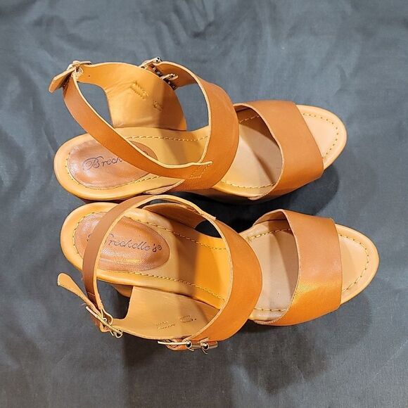 BRECKELLES PLASFORM OPEN TOE BLOCK HEEL SANDAL - Picture 5 of 14